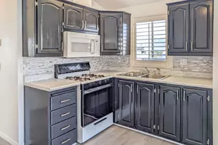 70200 Dillon Road, Desert Hot Springs, CA 92241 - Photo 16