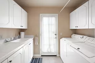 109 Chelsea Cir, Palm Desert, CA 92260 - Photo 22