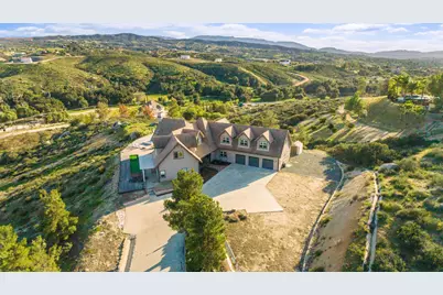 38975 Vista Dawn Court, Temecula, CA 92592 - Photo 2