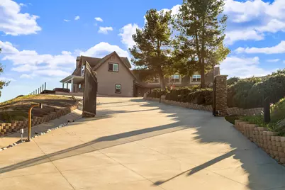 38975 Vista Dawn Court, Temecula, CA 92592 - Photo 8