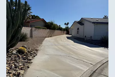 35220 Sand Rock Road, Thousand Palms, CA 92276 - Photo 2