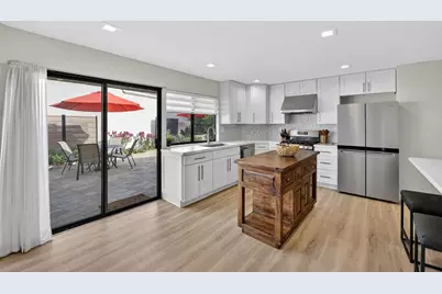 48119 Calle Seranas, La Quinta, CA 92253 - Photo 8