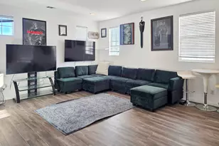 5015 Thornberry Way, Fontana, CA 92336 - Photo 12