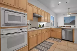 45180 Debbie Dr, La Quinta, CA 92253 - Photo 10