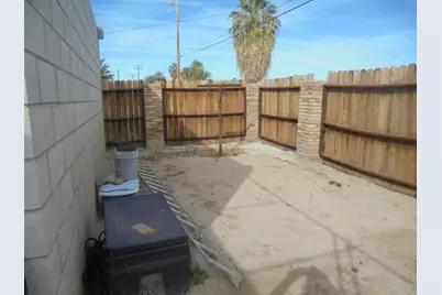318 N Carlton Avenue, Blythe, CA 92225 - Photo 20