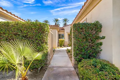 44950 Via Catalina, La Quinta, CA 92253 - Photo 2