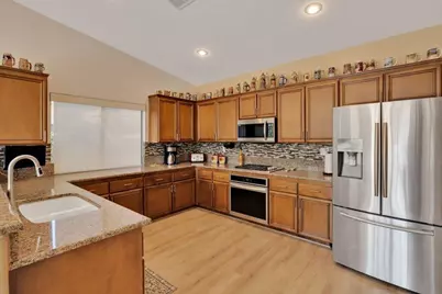 40747 Baranda Court, Palm Desert, CA 92260 - Photo 14