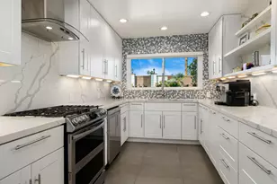 71369 Country Club Dr, Rancho Mirage, CA 92270 - Photo 18