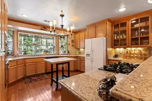 783 Crown Dr, Lake Arrowhead, CA 92352 - Photo 4