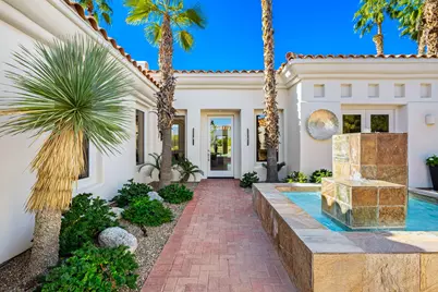 196 Loch Lomond Road, Rancho Mirage, CA 92270 - Photo 12