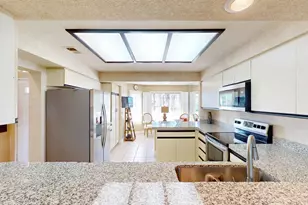 272 Vista Royale Cir E, Palm Desert, CA 92211 - Photo 16