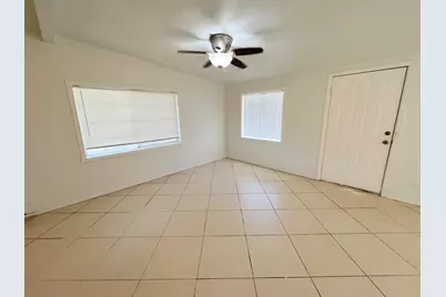 30404 San Antonio Drive, Cathedral City, CA 92234 - Photo 6