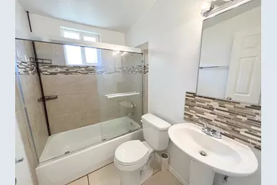 30404 San Antonio Drive, Cathedral City, CA 92234 - Photo 16