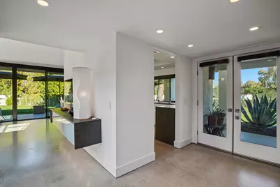 1930 Grand Bahama Drive E, Palm Springs, CA 92264 - Photo 6