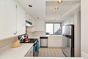 1711 Grand Bahama Dr W, Palm Springs, CA 92264 - Photo 10