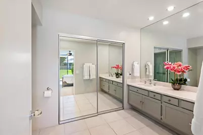 1711 Grand Bahama Drive W, Palm Springs, CA 92264 - Photo 24