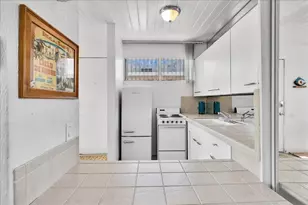 1111 E Palm Canyon Dr, Palm Springs, CA 92264 - Photo 12