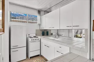 1111 E Palm Canyon Dr, Palm Springs, CA 92264 - Photo 16