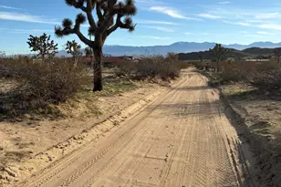 44252 203rd St E, Lancaster, CA 93535 - Photo 2