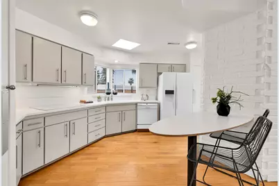 345 W Crestview Drive, Palm Springs, CA 92264 - Photo 16