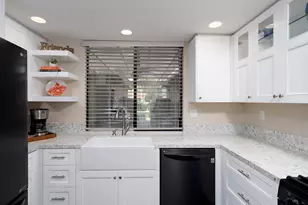 6 Sunrise Dr, Rancho Mirage, CA 92270 - Photo 4