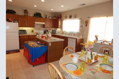 8796 Matterhorn Court, Desert Hot Springs, CA 92240 - Photo 14