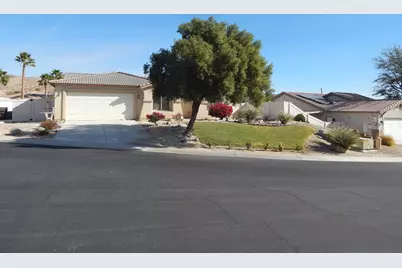 8796 Matterhorn Court, Desert Hot Springs, CA 92240 - Photo 2