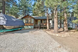 358 Victoria Ln, Sugarloaf, CA 92386 - Photo 4