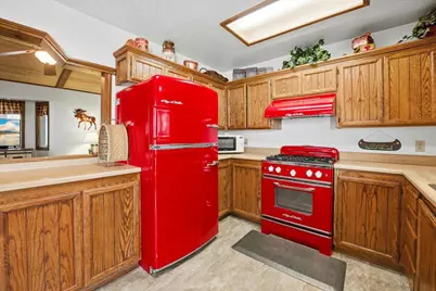 358 Victoria Lane, Sugarloaf, CA 92386 - Photo 16