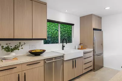 2557 S Broadmoor Drive, Palm Springs, CA 92264 - Photo 16