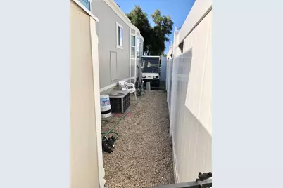 74711 Dillon Rd Spc 21, Desert Hot Springs, CA 92241 - Photo 12