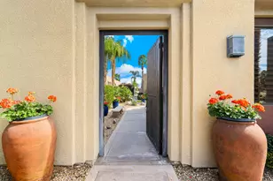 9 Via Haciendas, Rancho Mirage, CA 92270 - Photo 2
