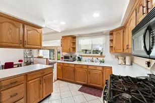 381 Olympia Way, Hemet, CA 92543 - Photo 10