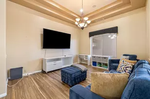 352 Crest Lake Dr, Palm Desert, CA 92211 - Photo 40