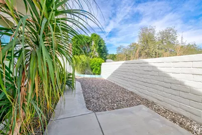 77568 Calle Las Brisas N, Palm Desert, CA 92211 - Photo 32