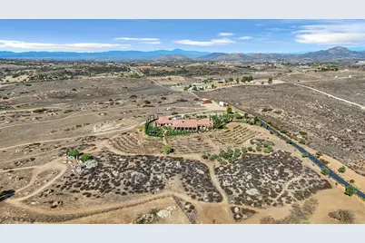 39375 San Ignacio Road, Hemet, CA 92544 - Photo 48