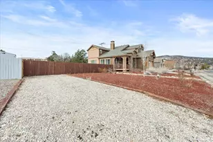 341 Maple Ridge Dr, Big Bear City, CA 92314 - Photo 10