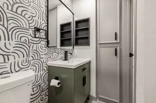 2857 N Los Felices Rd, Palm Springs, CA 92262 - Photo 8