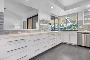 5 La Ronda Dr, Rancho Mirage, CA 92270 - Photo 8