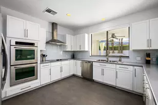 75437 Desert Park Dr, Indian Wells, CA 92210 - Photo 14