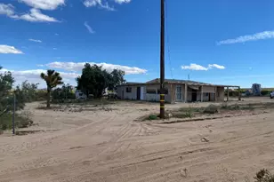 5633 Maloof Ln, Johnson Valley, CA 92285 - Photo 2