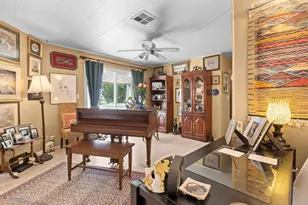 33490 Carlsbad Cir, Thousand Palms, CA 92276 - Photo 12