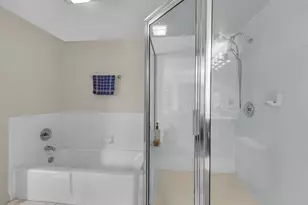 204 Lakecrest Ln, Palm Desert, CA 92260 - Photo 18