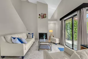 204 Lakecrest Ln, Palm Desert, CA 92260 - Photo 6