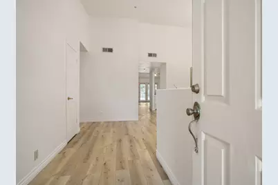 68385 Risueno Road, Cathedral City, CA 92234 - Photo 8