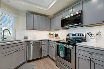 43733 Avenida Alicante, Palm Desert, CA 92211 - Photo 10