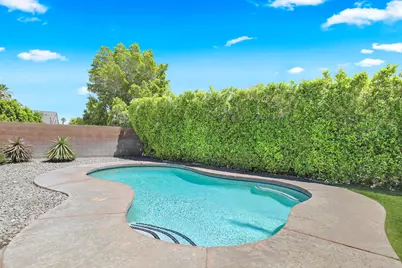 68073 Madrid Road, Cathedral City, CA 92234 - Photo 18