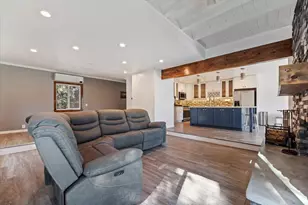 27282 Bernina Dr, Lake Arrowhead, CA 92352 - Photo 14