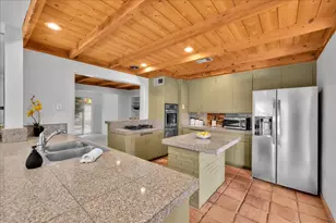 38207 Paradise Way, Cathedral City, CA 92234 - Photo 10