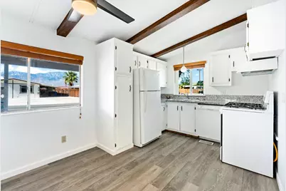 32520 Westchester Drive, Thousand Palms, CA 92276 - Photo 8